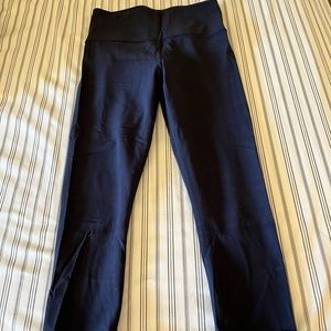 XS Cropped Athleta Leggings